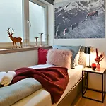 Boutique Alpi - Private Sauna&cinema Hébergement de vacances *