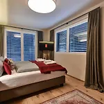 Boutique Alpi - Private Sauna&cinema Hébergement de vacances