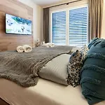 Boutique Alpi - Private Sauna&cinema * Garmisch-Partenkirchen