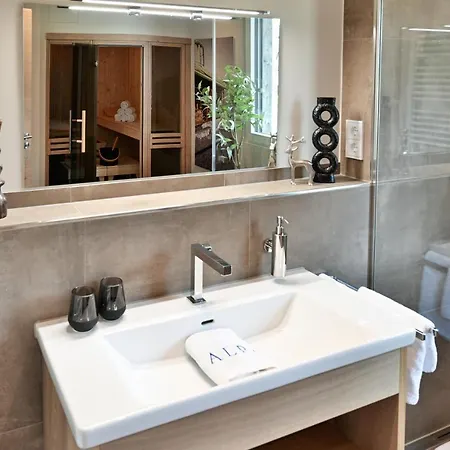 Boutique Alpi - Private Sauna & Cinema Garmisch-Partenkirchen