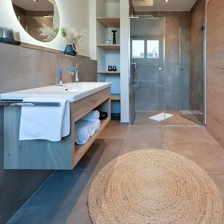 Boutique Alpi - Private Sauna & Cinema